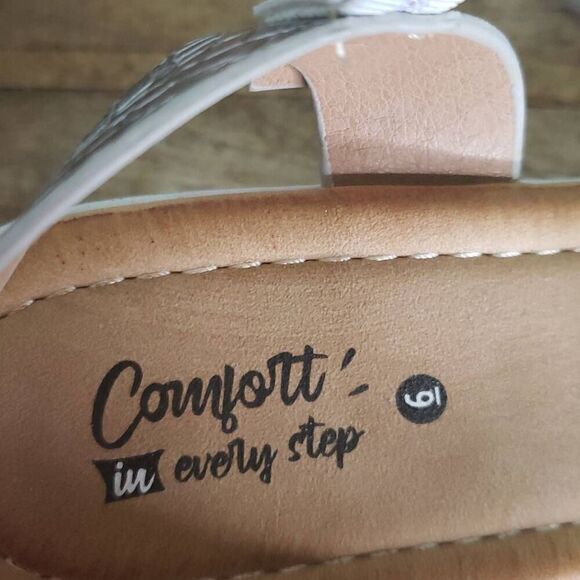 Hawkwell Comfort In Every Step Womens Silver Embellished Platform Sandals Sz 6 - Picture 7 of 7